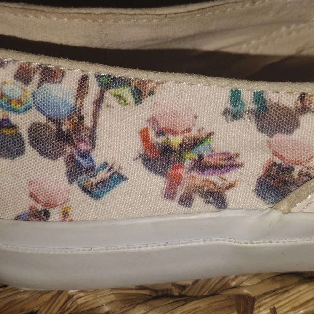 Sperry Grey Malin Cloud Slip-on Sneaker Cream Beach Scene 8